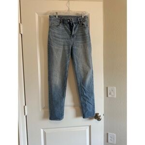 American Eagle Mom Jeans